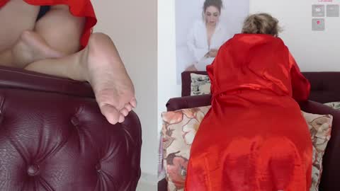 Snapshot of wet_liss chatting on 02.02.25 Diva online show from 02.02.25