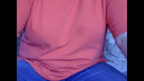 Snapshot of wet_pants2022 chatting on 02.27.25 wet_pants2022 online show from 02.27.25