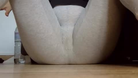 Snapshot of wet_pants2022 chatting on 09.11.25 wet_pants2022 online show from 09.11.25