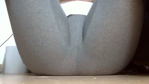 Snapshot of wet_pants2022 chatting on 09.21.25 wet_pants2022 online show from 09.21.25