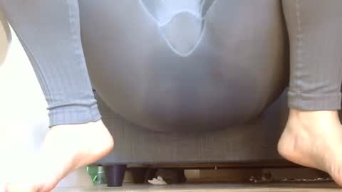 Snapshot of wet_pants2022 chatting on 10.06.25 wet_pants2022 online show from 10.06.25