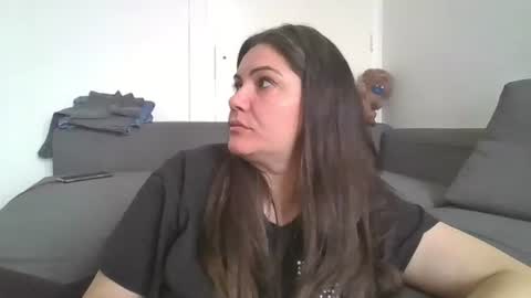 Snapshot of wet_pants2022 chatting on 11.18.25 wet_pants2022 online show from 11.18.25