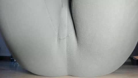 wet_pants2022 online show from 05.29.26