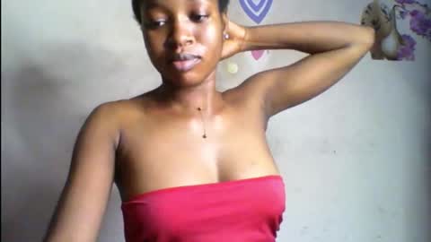 Snapshot of wet_pussy200 chatting on 11.06.25 Bella online show from 11.06.25