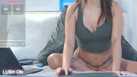 WetPussyAsian online show from 12.13.24