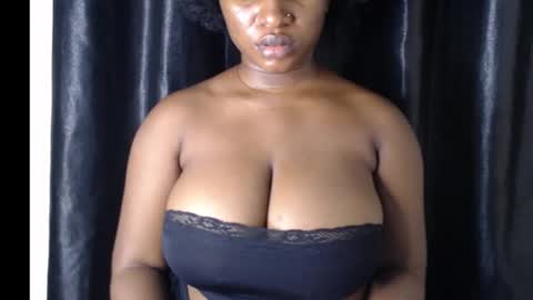 Snapshot of wet_xxpussy55 chatting on 11.30.25 Sonia online show from 11.30.25