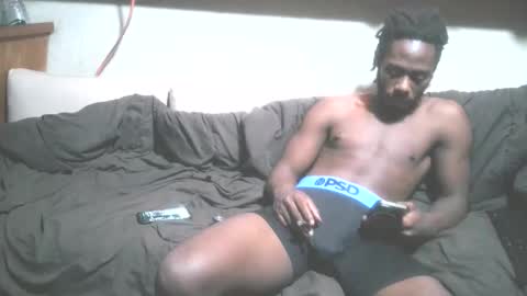 Snapshot of wetdreamsz101 chatting on 11.29.25 wetdreamz101 online show from 11.29.25