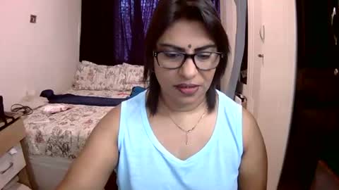 Snapshot of wetindian1971 chatting on 02.10.26 kavita online show from 02.10.26