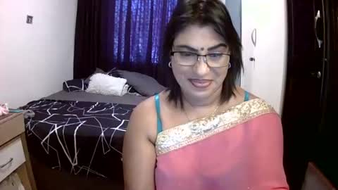 Snapshot of wetindian1971 chatting on 02.19.26 kavita online show from 02.19.26