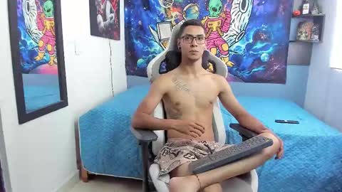 Snapshot of wexx_ chatting on 02.18.25 wex online show from 02.18.25