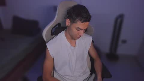 Snapshot of wexx_ chatting on 09.10.25 wex online show from 09.10.25