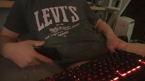 Snapshot of whardy091 chatting on 03.04.26 ShyGuy online show from 03.04.26