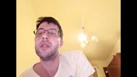 Snapshot of whatwouldyouliketosee chatting on 01.02.25 stoffy online show from 01.02.25