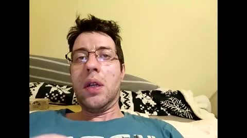 Snapshot of whatwouldyouliketosee chatting on 01.14.25 stoffy online show from 01.14.25