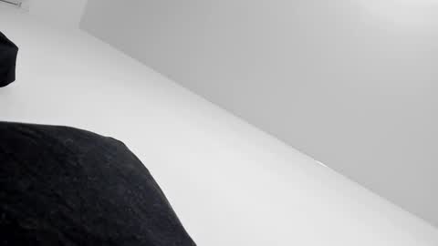 Snapshot of white_do11 chatting on 01.12.26 Bella online show from 01.12.26