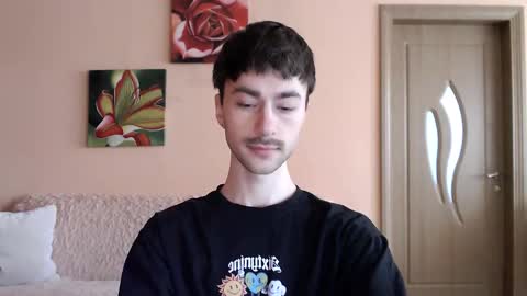 Snapshot of white_sport chatting on 01.12.26 Tom online show from 01.12.26