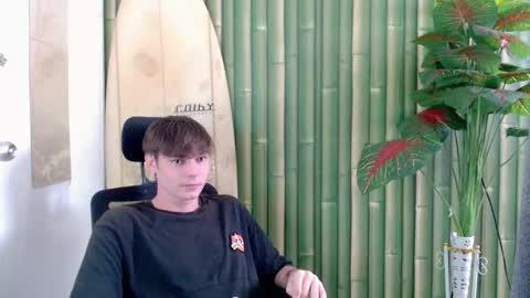 Snapshot of whiteboyinasia chatting on 09.19.25 Christian online show from 09.19.25