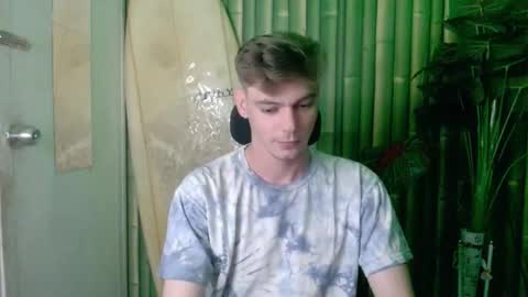 Snapshot of whiteboyinasia chatting on 11.10.25 Christian online show from 11.10.25