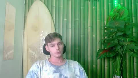 Snapshot of whiteboyinasia chatting on 11.29.25 Christian online show from 11.29.25