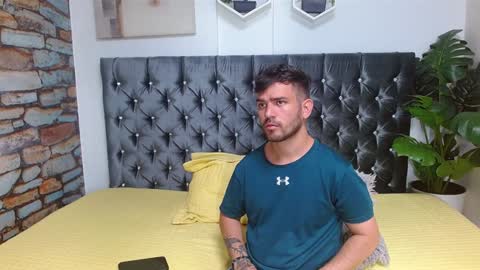 Snapshot of whitedylan9 chatting on 02.06.25 Dylan white online show from 02.06.25