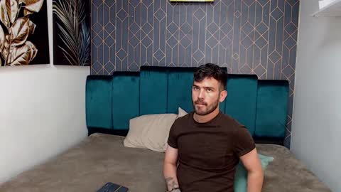 Snapshot of whitedylan9 chatting on 02.11.25 Dylan white online show from 02.11.25