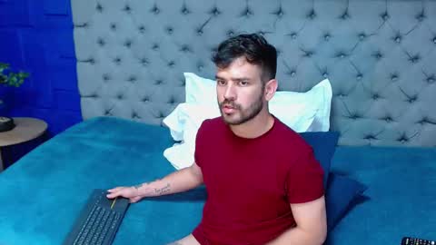 Snapshot of whitedylan9 chatting on 02.14.25 Dylan white online show from 02.14.25