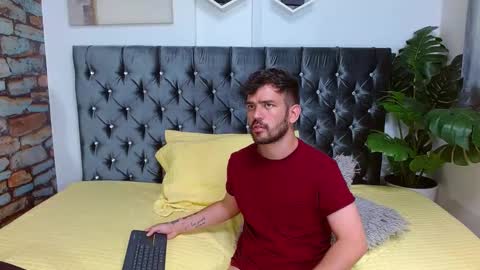 Snapshot of whitedylan9 chatting on 02.15.25 Dylan white online show from 02.15.25