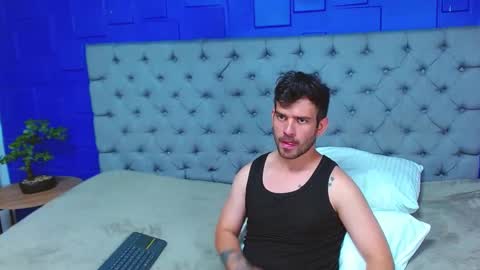 Snapshot of whitedylan9 chatting on 02.26.25 Dylan white online show from 02.26.25