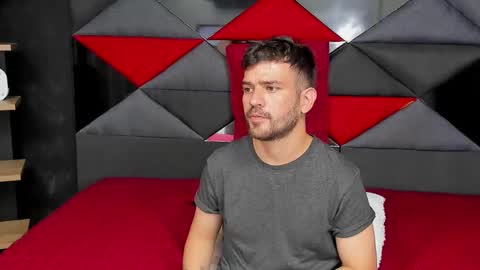 Snapshot of whitedylan9 chatting on 03.10.25 Dylan white online show from 03.10.25