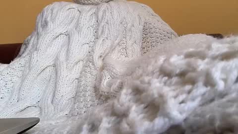 whitesweater online show from 03.18.26