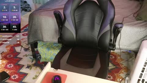 Snapshot of whitewolf2727 chatting on 01.13.25 WhiteWolf online show from 01.13.25