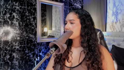 Whitney  online show from 09.14.25