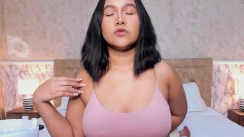 Whitney  online show from 04.15.26