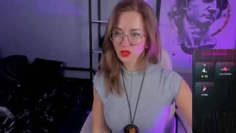 whitneypunnch online show from 10.28.25