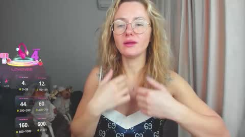 whitneypunnch online show from 12.18.25