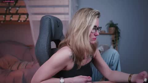 whitneypunnch online show from 01.15.26