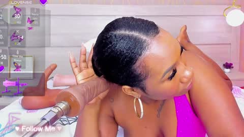 whitney online show from 12.06.24