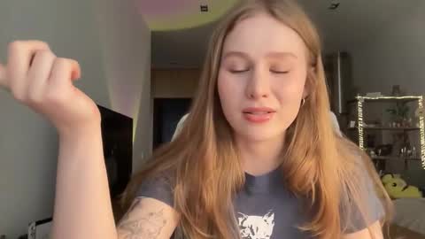 Alisa online show from 10.14.25