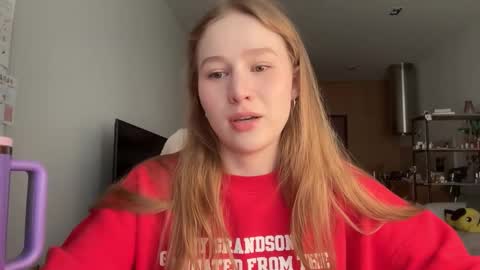 Alisa online show from 10.19.25