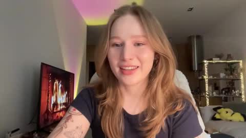 Snapshot of whoisalisa chatting on 03.25.26 Alisa online show from 03.25.26