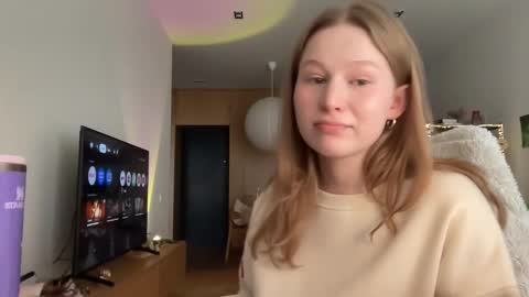 Snapshot of whoisalisa chatting on 03.26.26 Alisa online show from 03.26.26