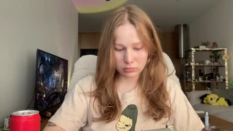 Snapshot of whoisalisa chatting on 04.17.26 Alisa online show from 04.17.26