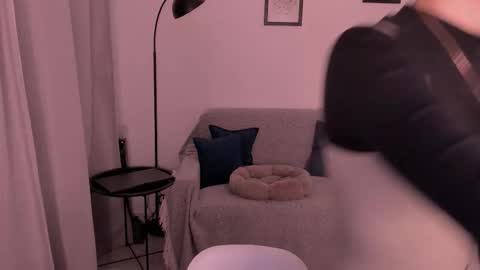 whoislulu online show from 11.17.25