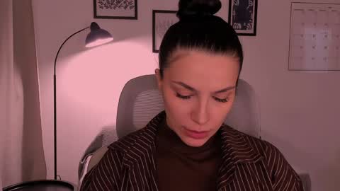 Snapshot of whoislulu chatting on 03.16.26 whoislulu online show from 03.16.26