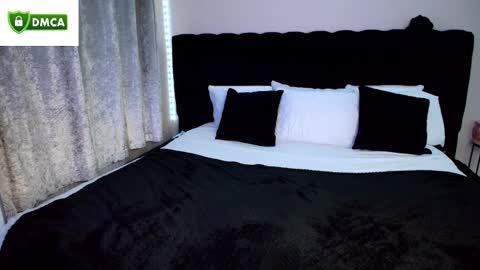 Little Whorey Tori online show from 11.30.25