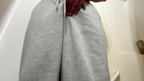 whosstin online show from 10.12.25