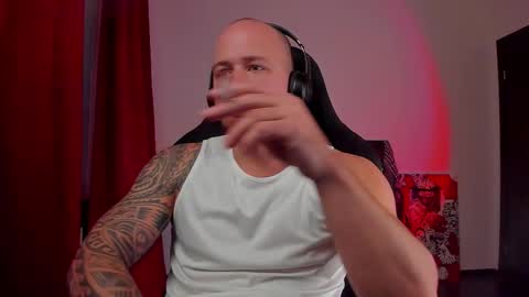 Snapshot of why_you_so_serious chatting on 10.28.25 VI online show from 10.28.25