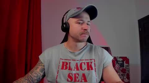 Snapshot of why_you_so_serious chatting on 11.23.25 VI online show from 11.23.25