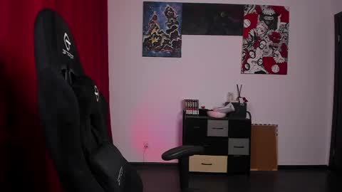 VI online show from 05.12.26