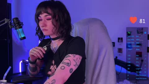 Snapshot of whysosweet chatting on 12.29.24 iggy iggz online show from 12.29.24